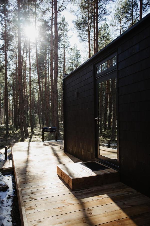 Oeoed Hoetels Laheranna Saera -With Sauna Ihasalu ภายนอก รูปภาพ