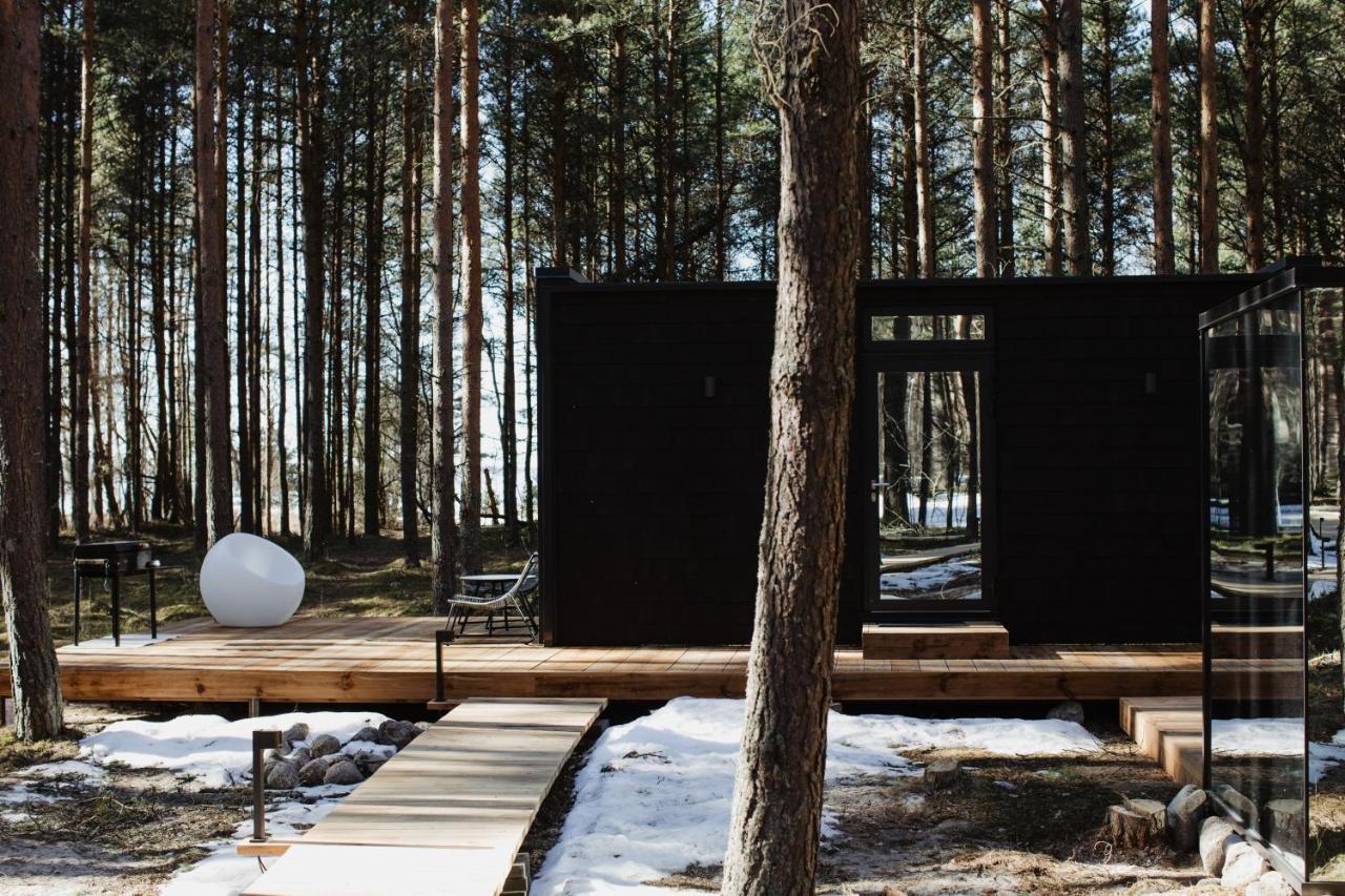 Oeoed Hoetels Laheranna Saera -With Sauna Ihasalu ภายนอก รูปภาพ